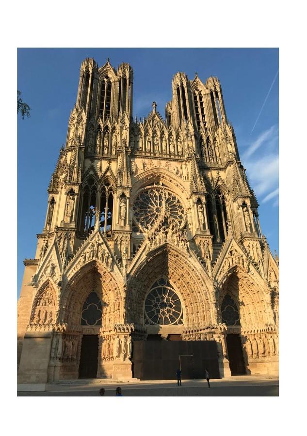 Suite Clovis 5 Reims Buitenkant foto