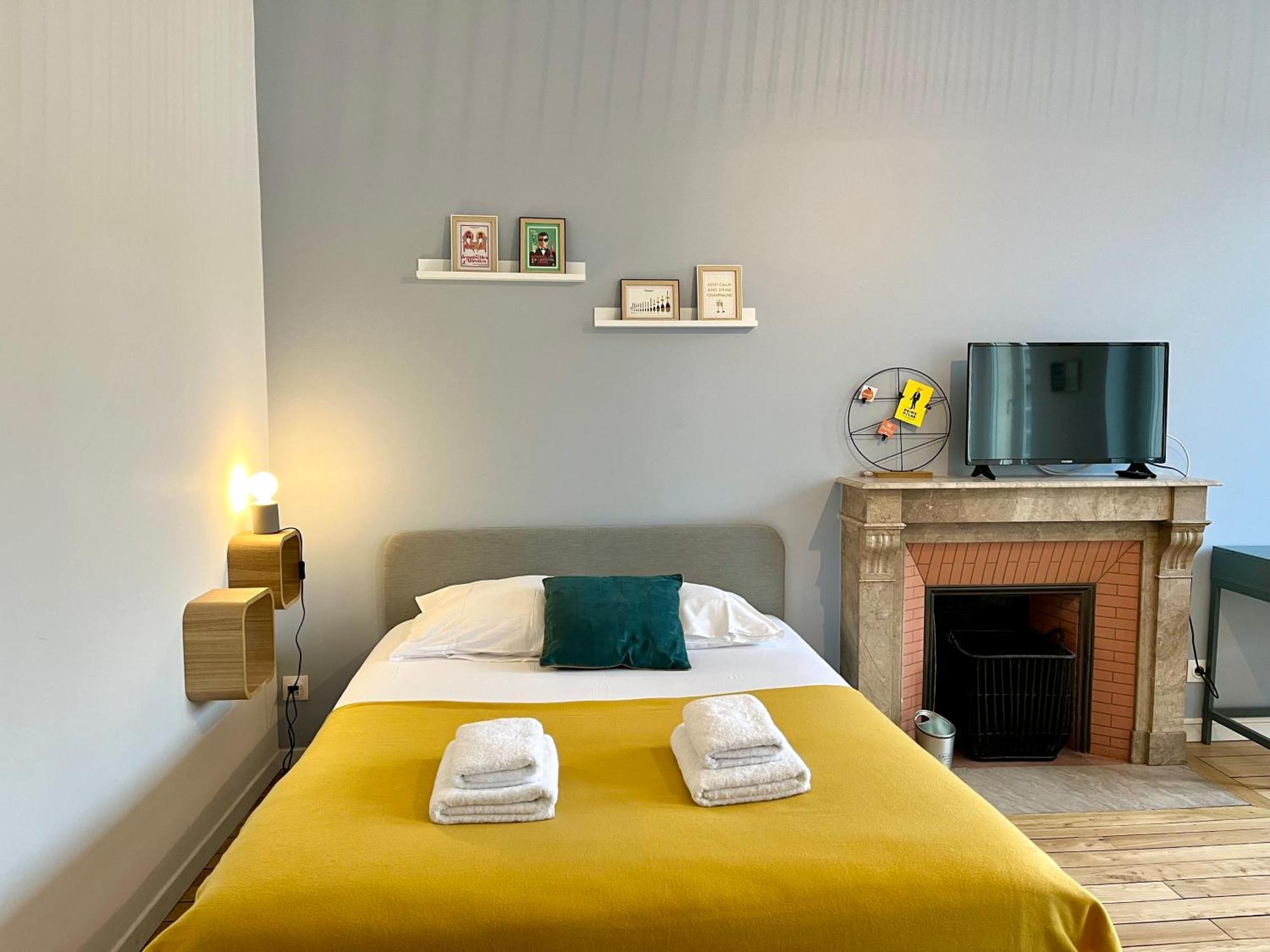 Suite Clovis 5 Reims Buitenkant foto