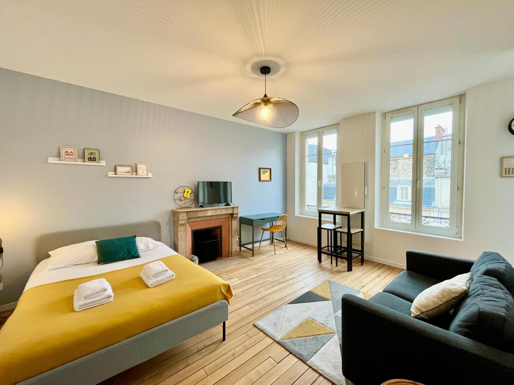 Suite Clovis 5 Reims Buitenkant foto